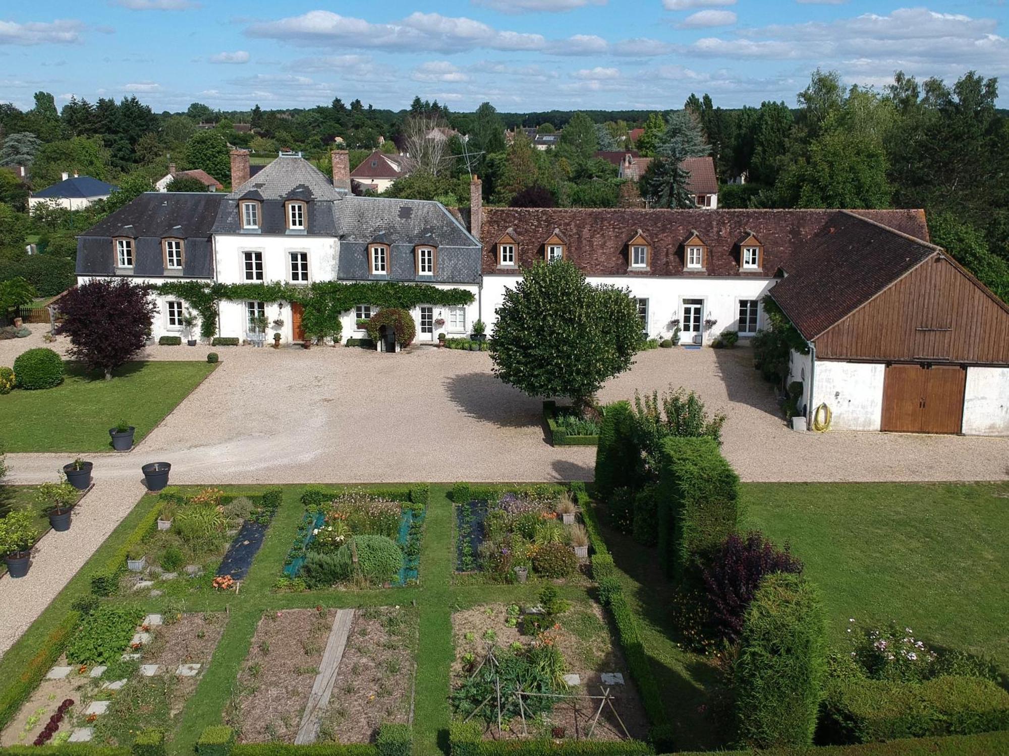 Maison De Famille Pres De Montargis - Elegance Et Confort En Foret - Fr-1-590-354 Paucourt Εξωτερικό φωτογραφία
